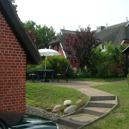 Reetdachhaeuschen Semesterbostad Groß Zicker